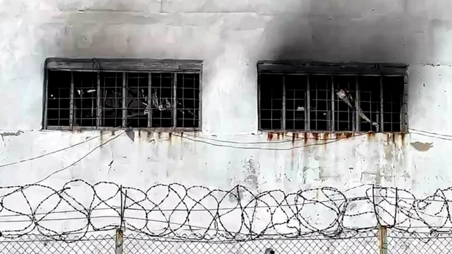 Пострадавшее здание в Еленовке