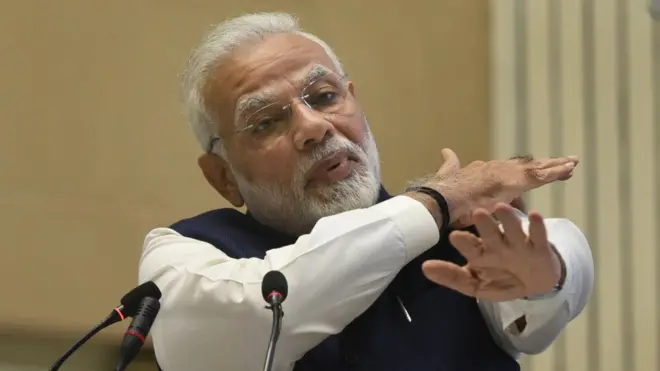 नरेंद्र मोदी