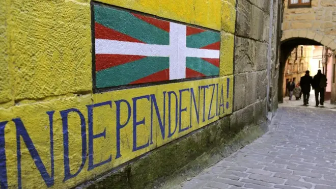 "Дехто вважає баскську мовою націоналістів, - каже Кармель Еррекачо, - але я впевнена, що мова є універсальною"