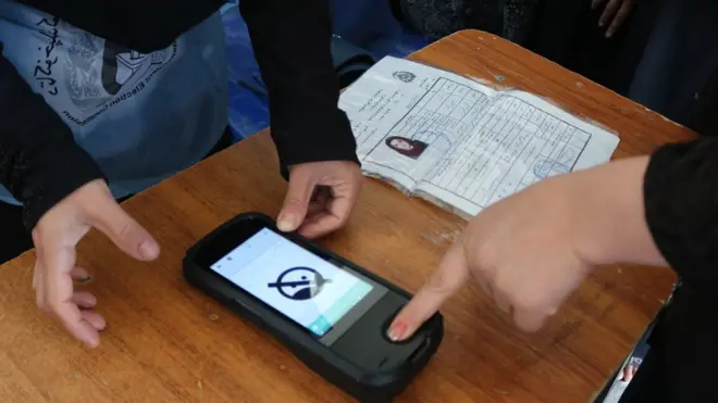 د ټاکنیزو شکایتونو کمیسیون وایي، د کابل رایو بیا شمېرنه او تفتیش کې درغلي شوې ده