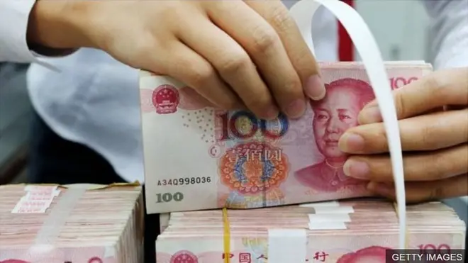 Có ý kiến chuyên gia cho rằng quyết định mới của Nhà nước Việt Nam là trái với Hiến Pháp và có thể gây tổn hại tới chủ quyền kinh tế, tài chính của Việt Nam