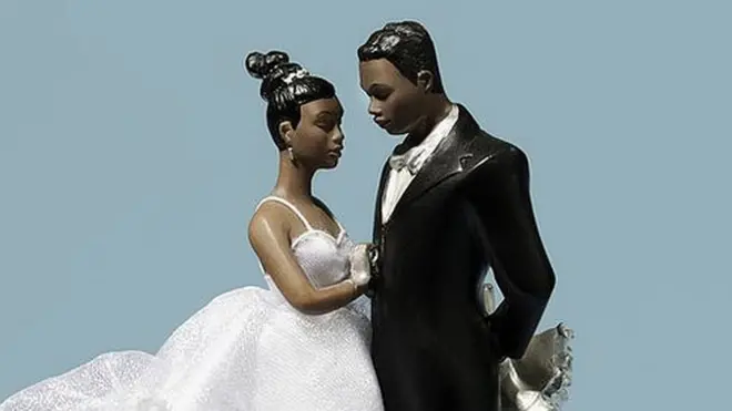 అట్టహాసంగా పెళ్లిళ్లు