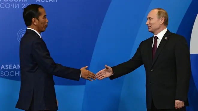 Presiden Jokowi telah beberapa kali bertemu dengan Presiden Rusia, Vladimir Putin, salah satunya pada ajang KTT ASEAN-Rusia, Mei 2016.