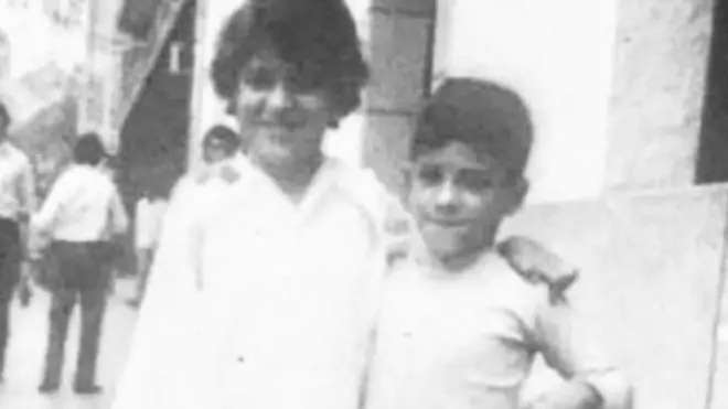 نیلسن کو بچپن ہی سے مخصوص جوتے پہنے پڑے تھے