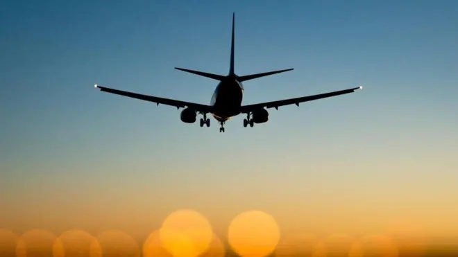 على الرغم من أن حوادث الطائرات نادرة الحدوث، إلا إنها تحظى في الغالب بتغطية إعلامية واسعة النطاق