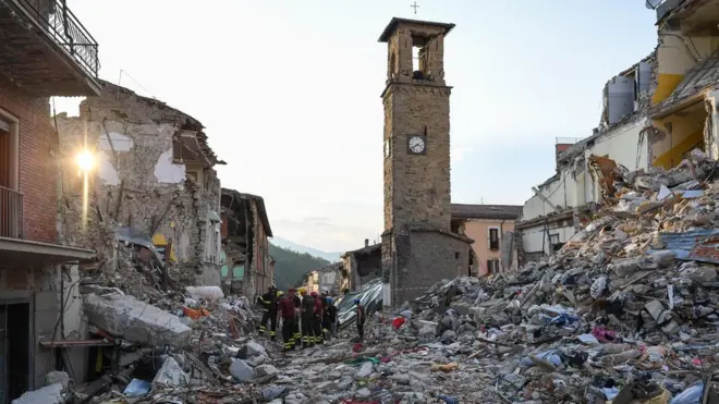 Аматриче был почти полностью разрушен мощным землетрясением