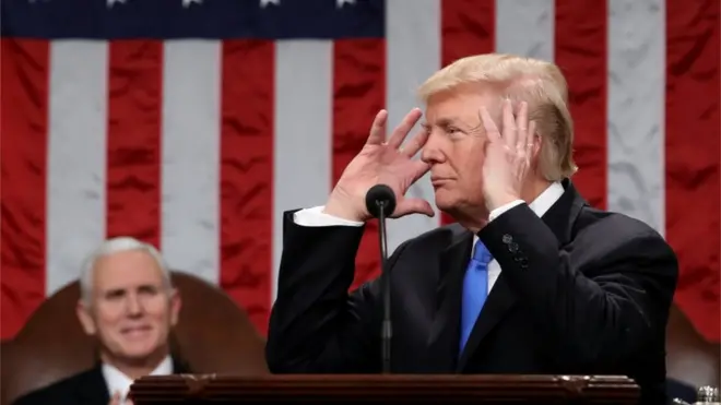 Presidne Donald Trump menyampaikan pidato kenegaraan pertamanya di hadapan Kongres AS.