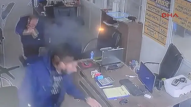 Elektronik sigaranın patlama anı