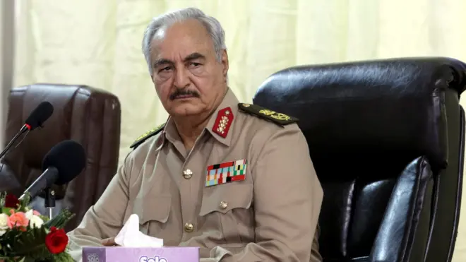 يطالب حفتر بالغاء المادة الثامنة من اتفاق الصخيرات