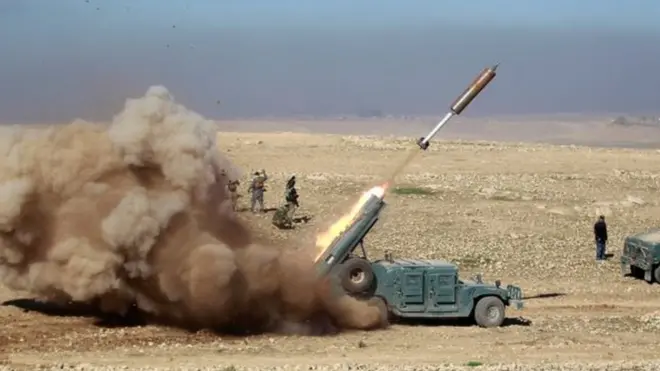 قصفت القوات العراقية مواقع تابعة للدولة قبيل الهجوم