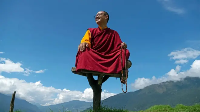 En 2009 Rinpoche se convirtió en el maestro espiritual más jovencomo ganhar 12 reais no pixbetBután.