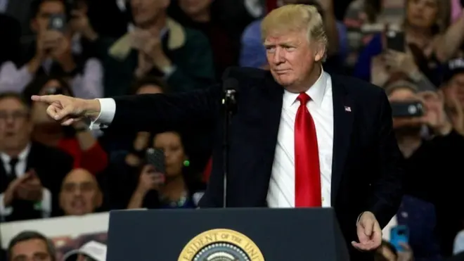 Ông Trump đưa ra những cáo buộc vô căn cứ về người tiền nhiệm Barack Obama nghe lén tháp Trump