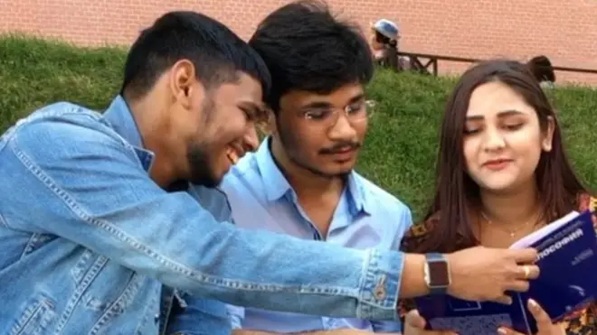 रूस में भारतीय छात्र