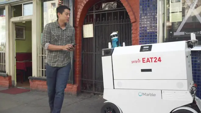 أنتجت شركة ماربل روبوتا لتوصيل طلبات المطاعم إلى المنازل بالاشتراك مع تطبيق ( Yelp Eat 24)