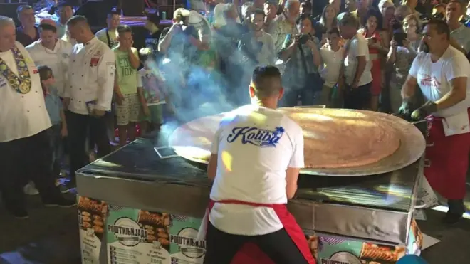 Najveća pljeskavica na svetu