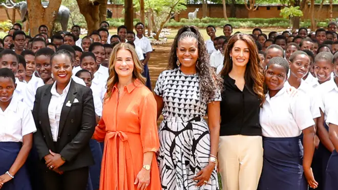 Melinda French Gates, Michelle Obama and Amal Clooney with teachers and pupils of Ludzi School