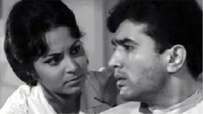 फ़िल्म ख़ामोशी में राजेश खन्ना के साथ वहीदा रहमान