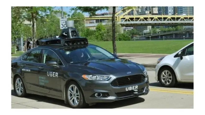 اوبر بغیر ڈرائیور کے چلنے والی گاڑیوں کے تجربے کے لیے فورڈ کاروں کا استعمال کر رہی ہے