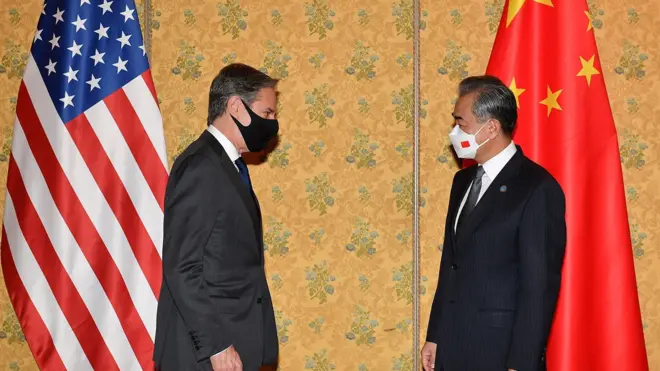 美国国务卿布林肯和中国外交部长王毅在意大利罗马会面。