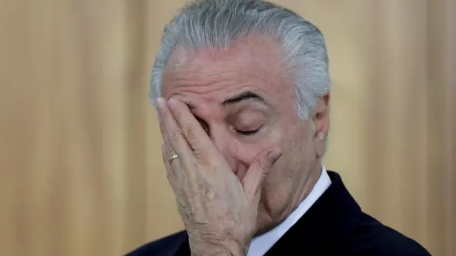 Sejak memerintah tahun lalu, Presiden Temer sudah menghadapi sejumlah tuduhan namun baru kali ini didakwa resmi.