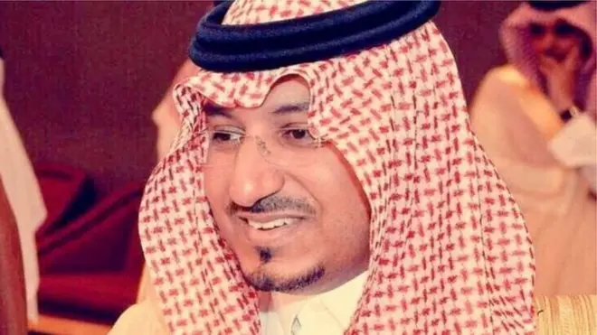 ජීවිතක්‍ෂයට පත් මන්සූර් බීන් මුක්රින් (Prince Mansour bin Muqrin) කුමරු අසීර් (Asir) ප්‍රාන්තයේ ආණ්ඩුකාරයා විය.