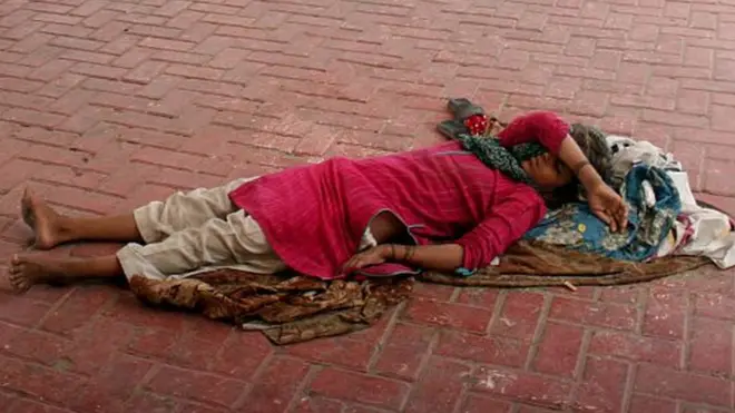 بے گھر افراد