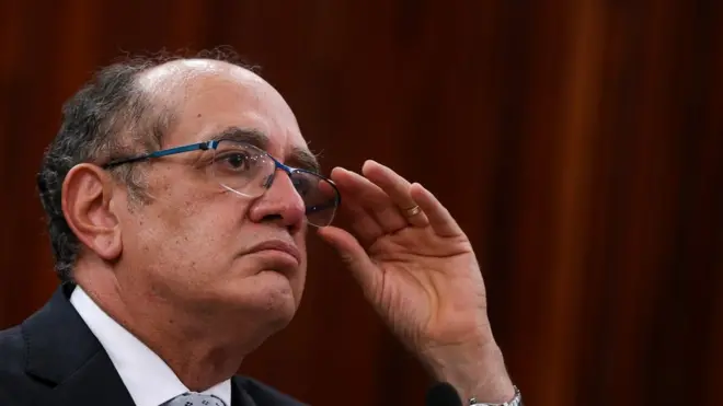 Gilmar Mendes diz que é "absolutamente normal" que candidatos e dirigentes peçam recursos a empresas