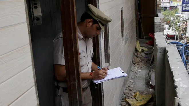 (أرشيف) الشرطة تجري تحقيقا بشأن جثث 14 طفلا رضيعا عثر عليها في كلكتا