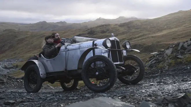 Банки создают деньги, выдавая кредиты. Чем меньше кредитов - тем меньше шансов реализовать мечту у тех, у кого денег пока нет