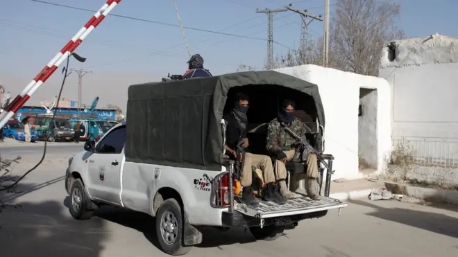 В перестрелке с напавшими на училище боевиками участвовали и бойцы полувоенных формирований