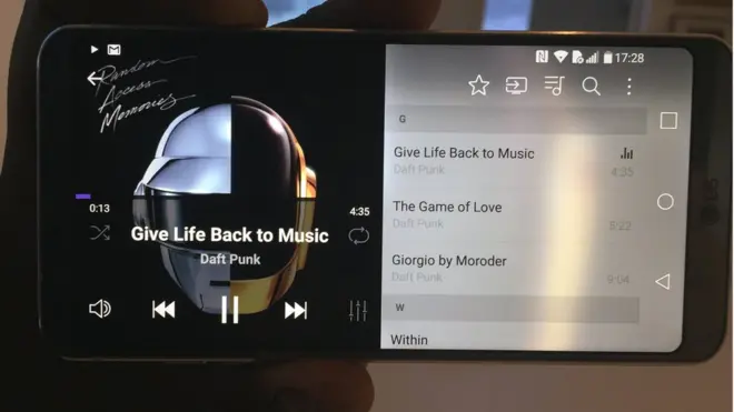 The screen is designed to show two square interfaces of equal size