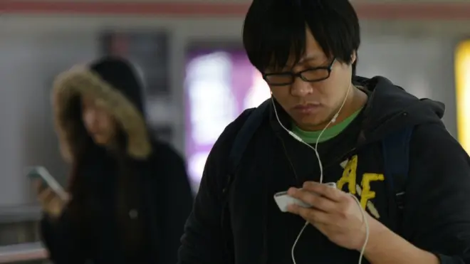 使用智能手机的用户