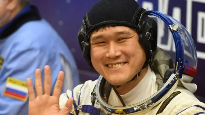 В невесомости люди действительно вырастают, но обычно всего на 2-3 см