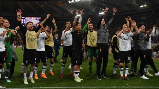 Liverpool celebrate infront of dia fans for Stadio Olimpico
