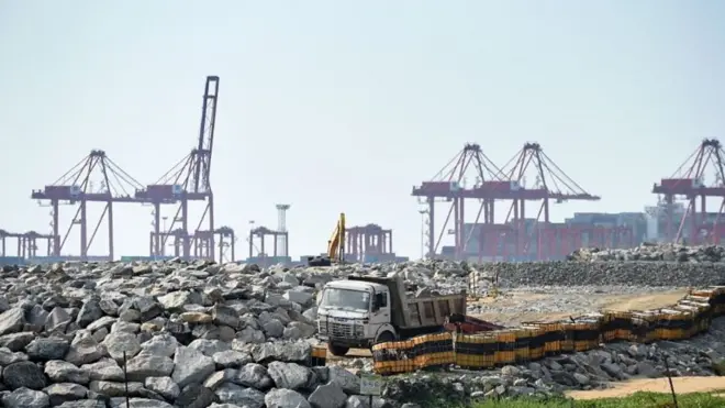 වරාය නගරය