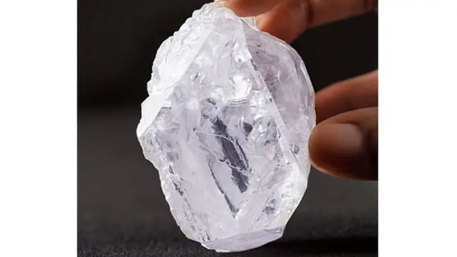 දියමන්තියේ කාල නිර්ණය කිරීමේ පරීක්ෂණ වලදී හෙළි වී ඇත්තේ මෙම පාශානය වසර කෝටි දෙසිය පනහකට වඩා පැරණි බවයි.