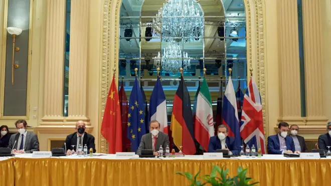 مذاکرات احیای برجام با حضور غیرمستقیم آمریکا در وین انجام می‌شد اما از زمان به قدرت رسیدن رئیسی متوقف شده