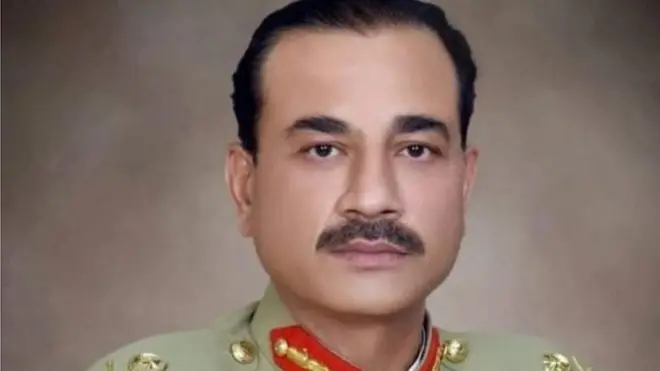 جنرال عاصم منیر د پاکستاني پوځ تر ټولو لوړپوړی جنرال دی او د استخباراتو مشر په توګه یې دنده تر سره کړې.
