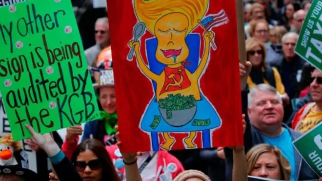 دونالد ترامب يتعرض لضغط الشارع حتى يكشف سجلاته الضريبية