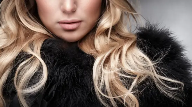 Женщина в мехах
