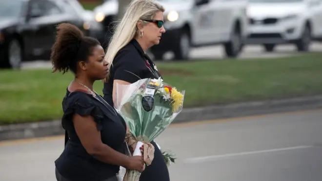 Во Флориде проходят похороны 17 погибших