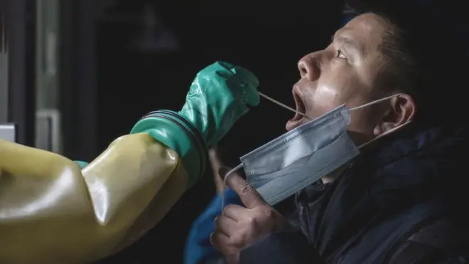 Тест на коронавирус в Китае