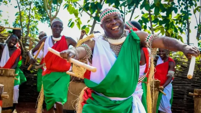 Prezida Evariste Ndayishimiye