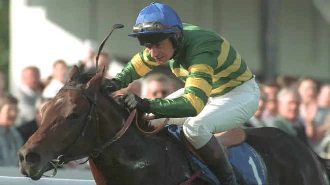 Declan Murphy había ganado todas las principales carreras de caballos en 1994 cuando tuvo un accidente casi fatídico.