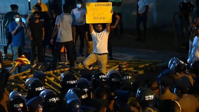 දේශපාලන අස්ථාවරත්වය