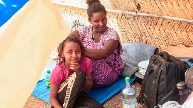 Haadhaafi daa'ima Sudaanitti baqachuun dawoo keessa jiran