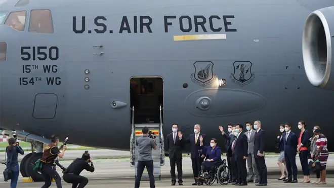 美国军机C-17运输机