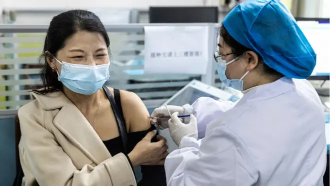 کورونا، ویکسین