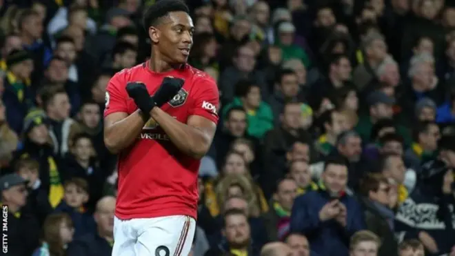 Mchezaji wa Manchester United na Ufaransa Anthony Martial, 24, ambaye analengwa na Inter ili kuchukua nafasi ya mashambuliaji wa Argentina Lautaro Martinez