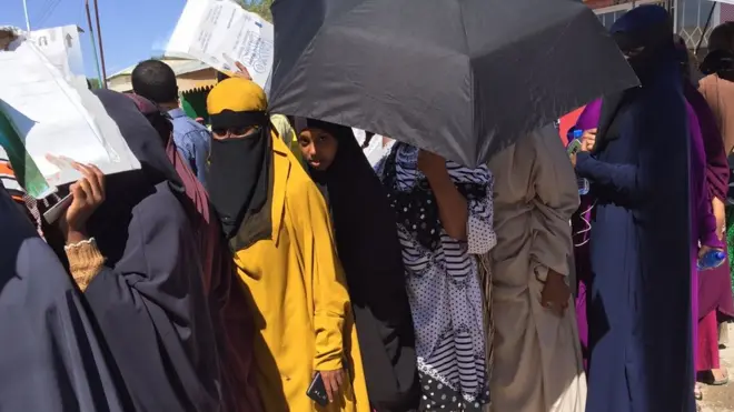 Gabdho saf ugu jira in ay codeeyaan